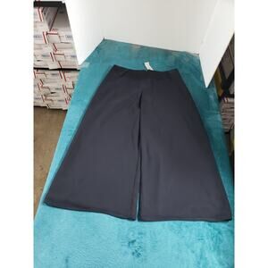 Cache Dress pants Size 4 Womens Black Stretch Back Zip Wide Leg Capri NWT